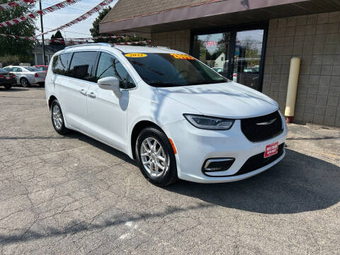 2021 Chrysler Pacifica for sale at West College Auto Sales in Menasha WI