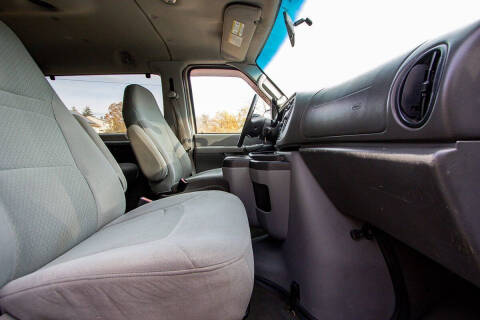 2008 Ford E-Series E-350 SD XLT