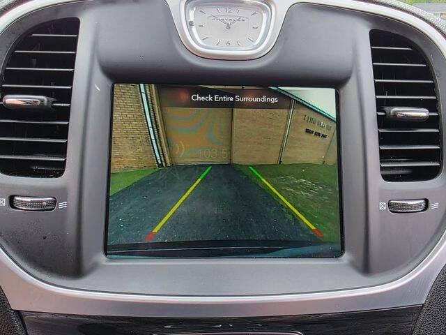 2022 Chrysler 300 Touring