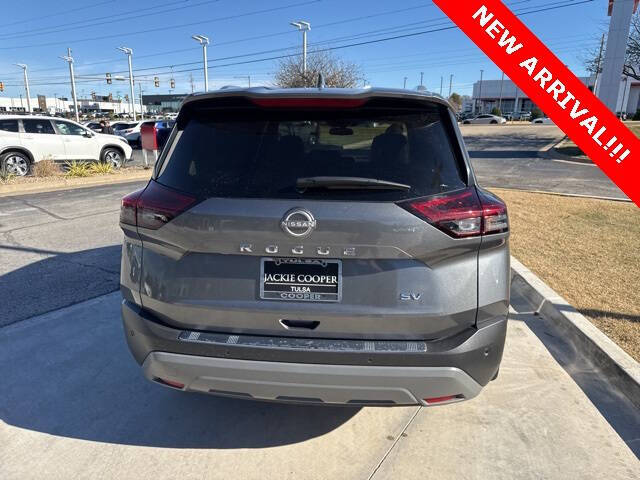 2022 Nissan Rogue SV