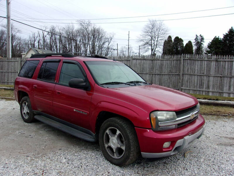 2004 Chevrolet TrailBlazer EXT for sale at JEFF MILLENNIUM USED CARS in Canton OH