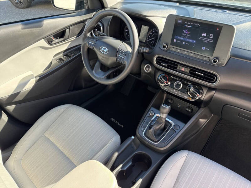 2022 Hyundai Kona SEL