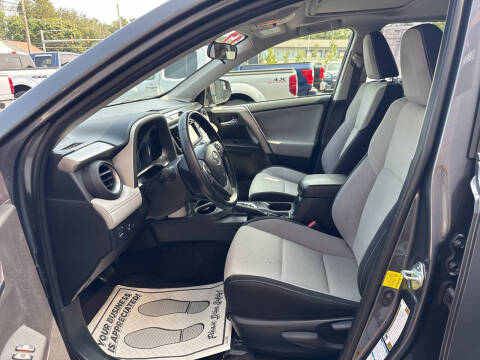 2017 Toyota RAV4 Hybrid XLE