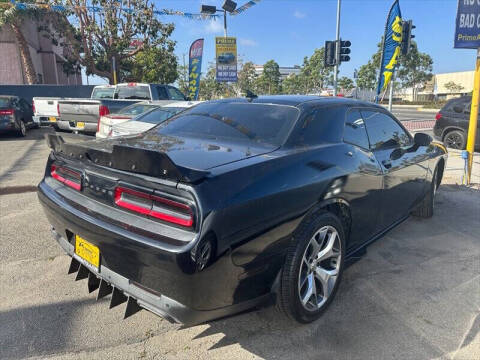 2015 Dodge Challenger SXT Plus