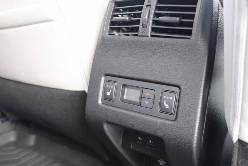 2023 Mitsubishi Outlander PHEV SEL