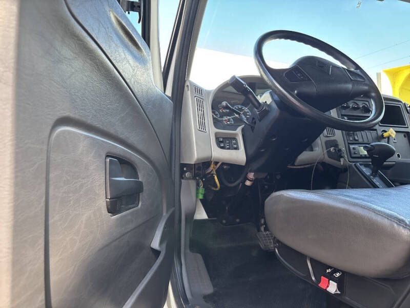 2019 International DuraStar 4300