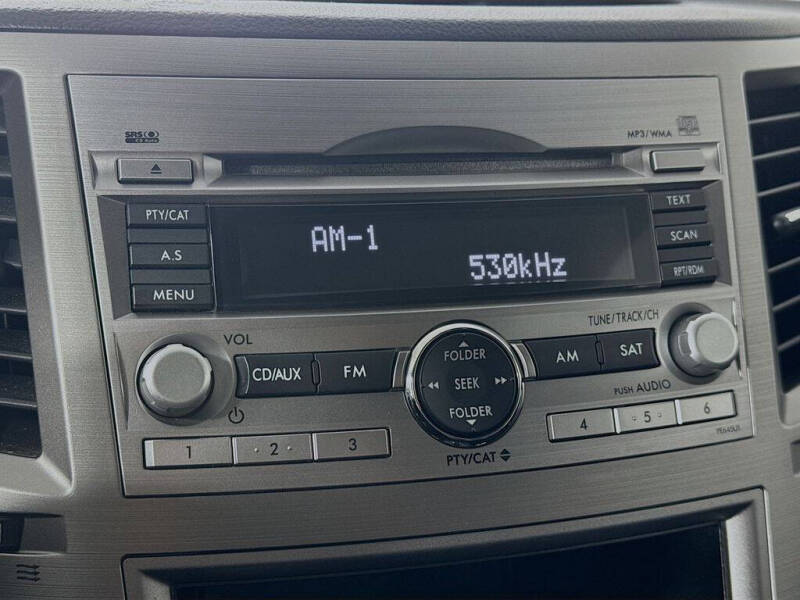 2010 Subaru Outback 2.5i