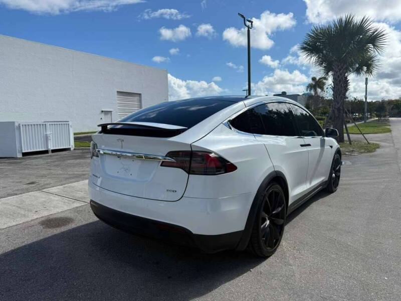 2017 Tesla Model X 90D