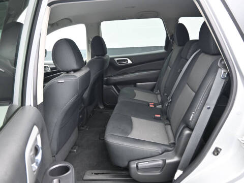 2020 Nissan Pathfinder SV