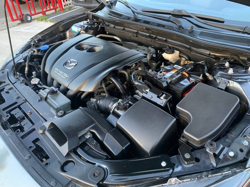 2015 Mazda MAZDA3 i Sport