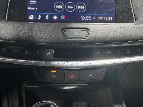 2023 Cadillac XT4 Premium Luxury