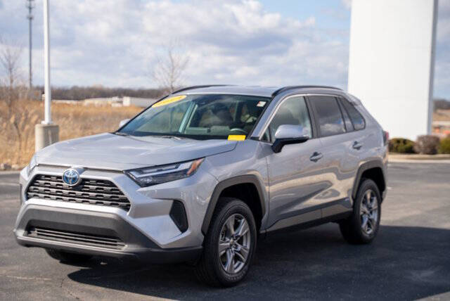 2024 Toyota RAV4 Hybrid XLE