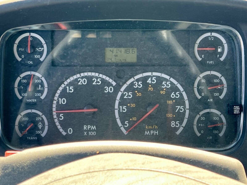 2008 Freightliner B2 Chassis