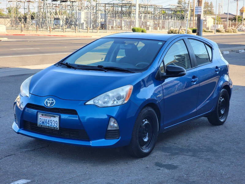 2013 Toyota Prius c Two