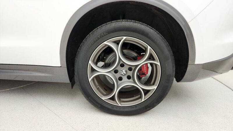 2022 Alfa Romeo Stelvio