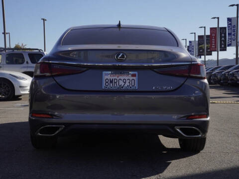 2019 Lexus ES 350