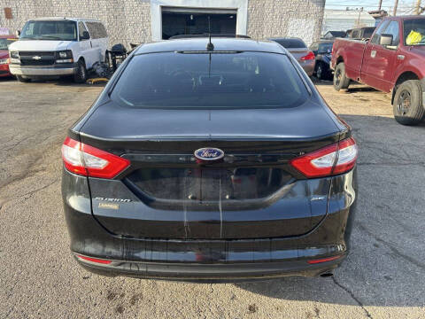 2014 Ford Fusion SE