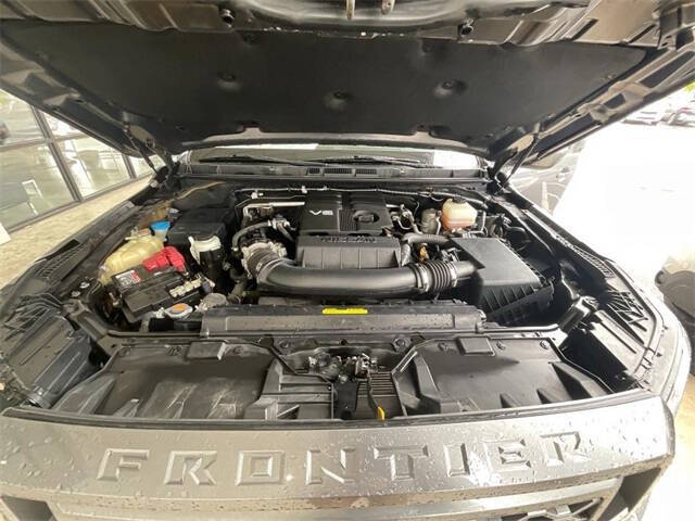 2022 Nissan Frontier SV