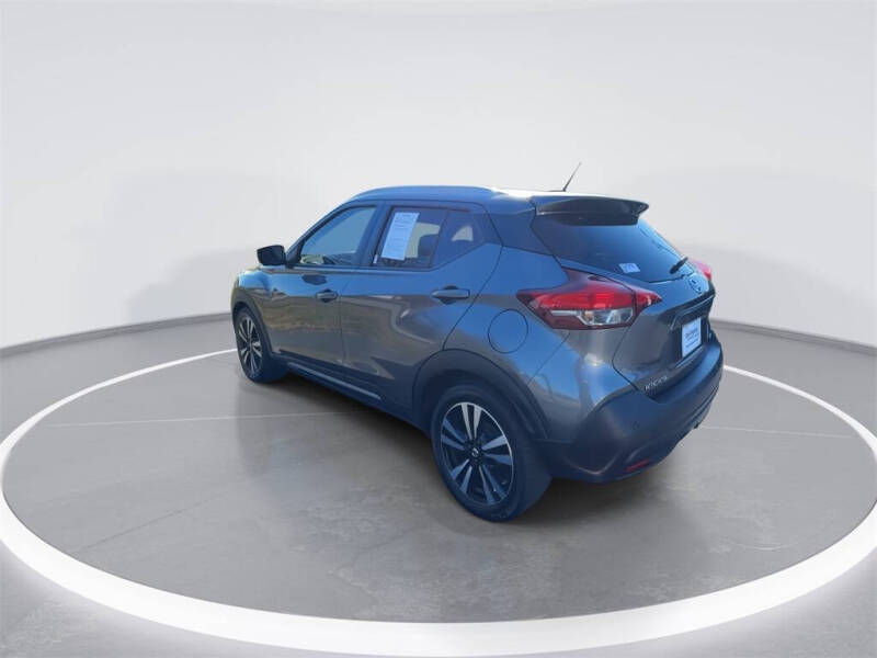 2020 Nissan Kicks SR