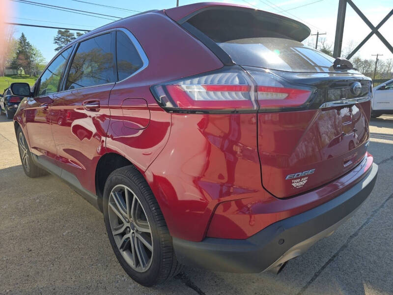 2019 Ford Edge Titanium