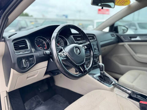 2018 Volkswagen Golf SportWagen