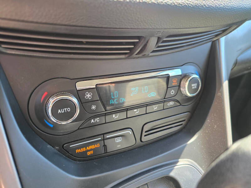 2016 Ford Escape SE