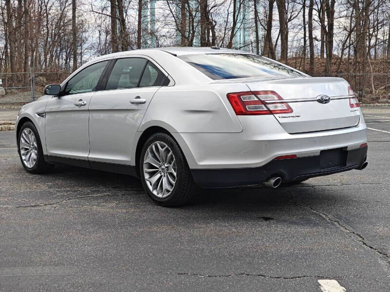 2014 Ford Taurus Limited