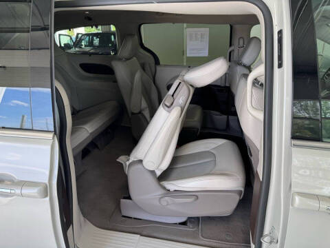 2021 Chrysler Pacifica Hybrid Touring L