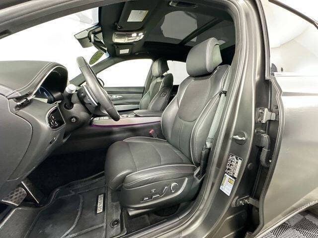 2023 Genesis GV70 2.5T Standard