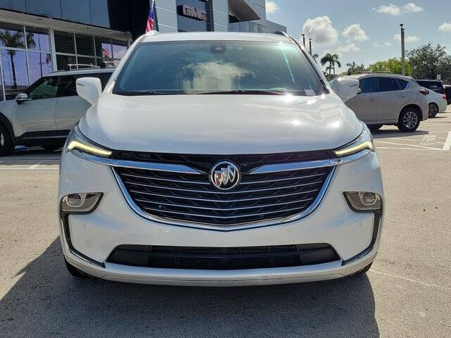 2024 Buick Enclave Essence