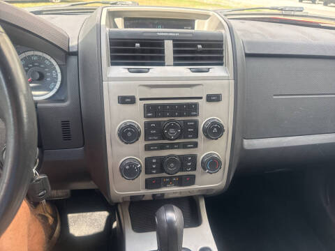 2011 Ford Escape XLT