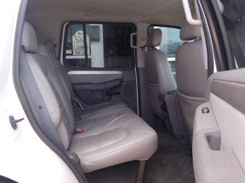 2005 Ford Explorer XLT