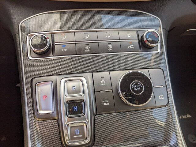 2022 Hyundai Santa Fe SE