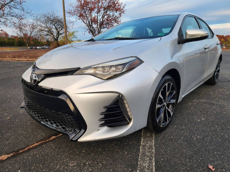 2017 Toyota Corolla SE's photo