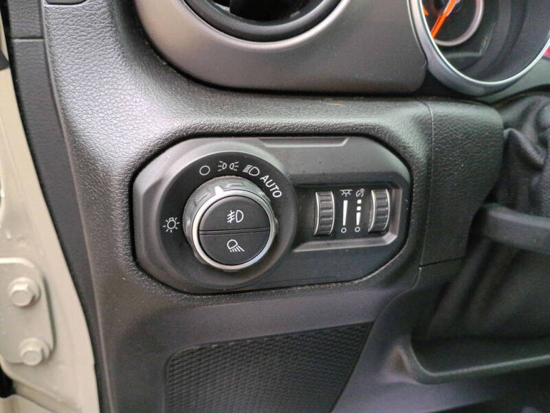 2020 Jeep Gladiator Sport