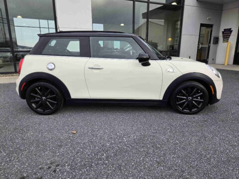 2016 MINI Hardtop 2 Door Cooper S