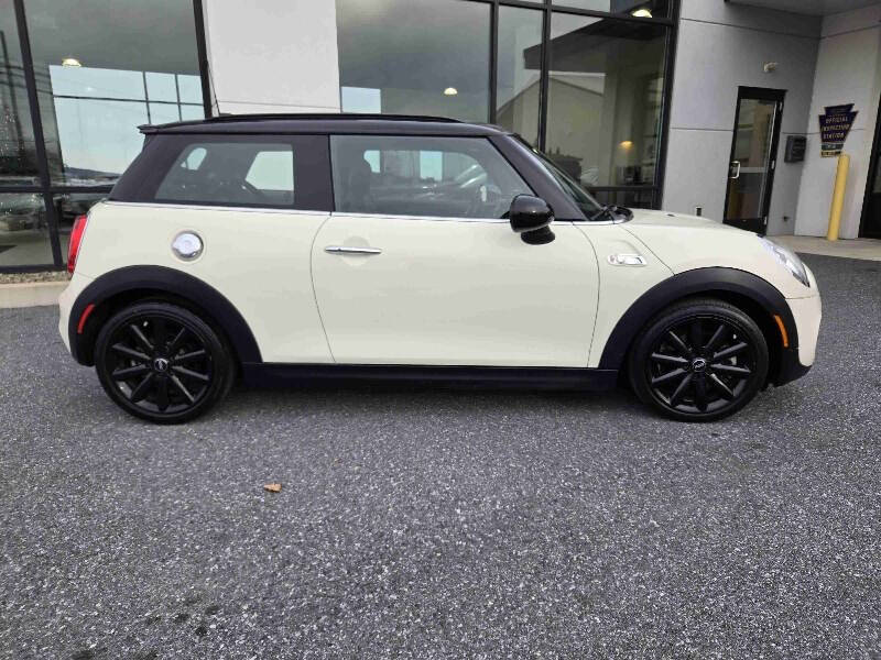 2016 MINI Hardtop 2 Door Cooper S