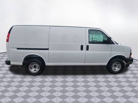 2025 Chevrolet Express 2500