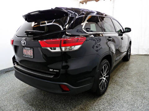 2017 Toyota Highlander SE