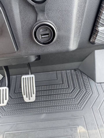 2025 Denago Rover XL