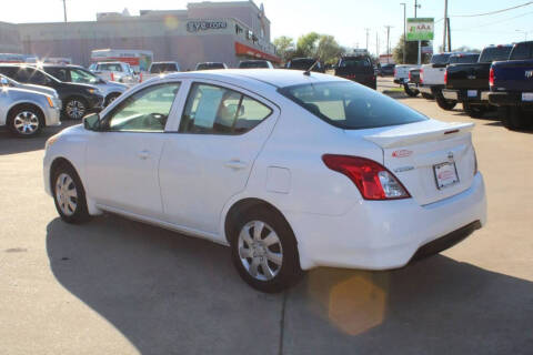 2017 Nissan Versa 1.6 S
