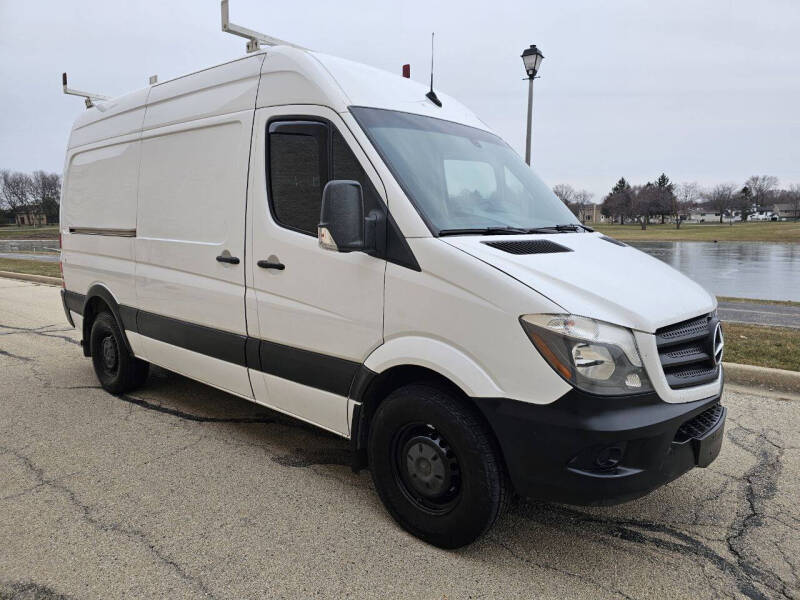 2017 Mercedes-Benz Sprinter WORKER Cargo Van Base photo 4