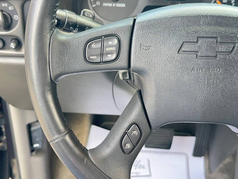 2004 Chevrolet TrailBlazer EXT LT
