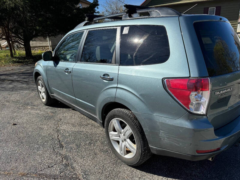 2009 Subaru Forester 2.5X Limited photo 18