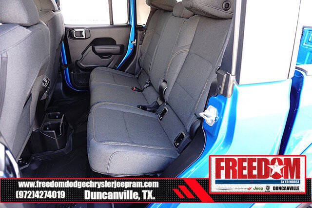 2025 Jeep Gladiator Willys