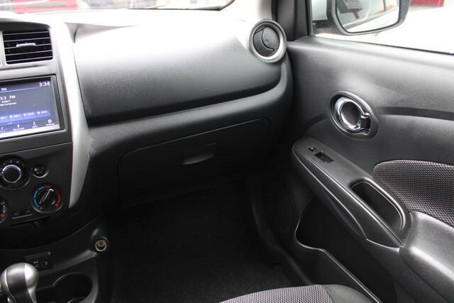 2019 Nissan Versa SV