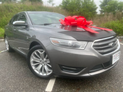 2013 Ford Taurus for sale at Speedway Motors in Paterson NJ