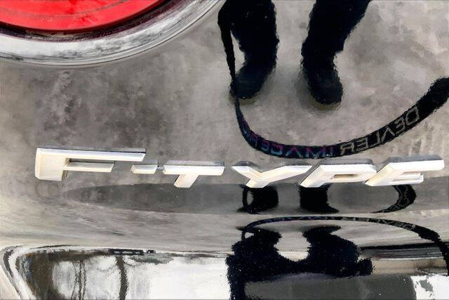 2017 Jaguar F-TYPE Premium