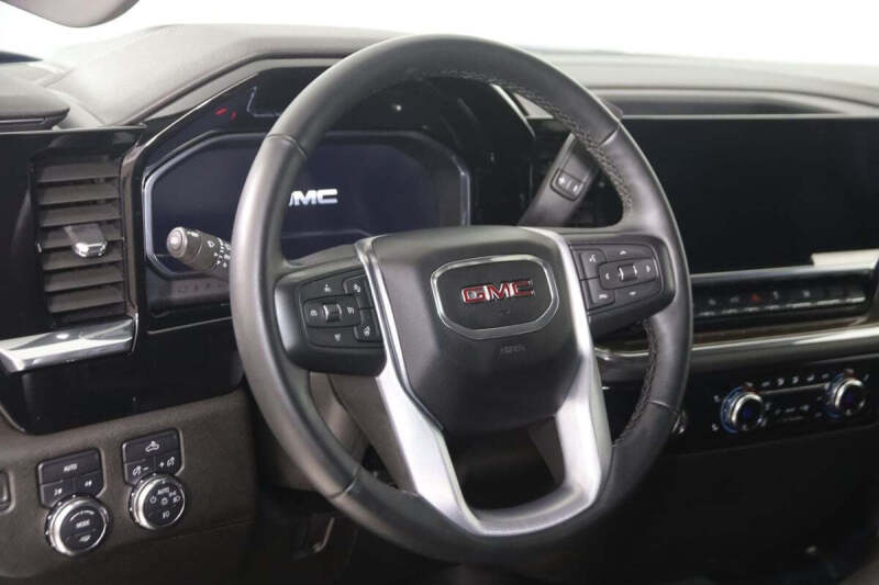 2024 GMC Sierra 1500 Elevation Standard
