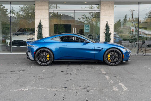2022 Aston Martin Vantage 63